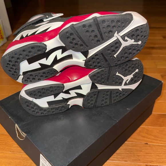 Air Jordan Retro 8 Kids Black and Red Basketball Shoes size 7Y - Picture 5 of 6